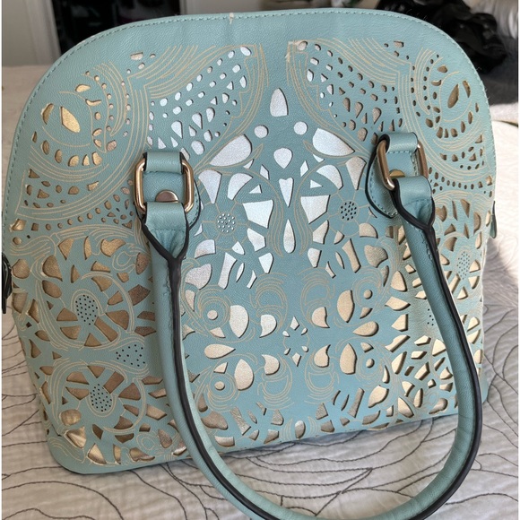 Call it Spring purse - Picture 3 of 3